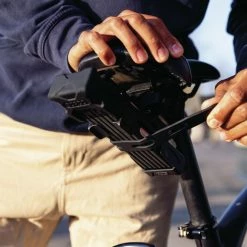 Abus SH-SF Adaptateur Pour Fixation De Selle, Housse De Pluie Incluse -Antivol à chaine Soldes Boutique abus 67866 20113931 SH SF Adapter fur Sattelbefestigung inkl Regenuberzug 4